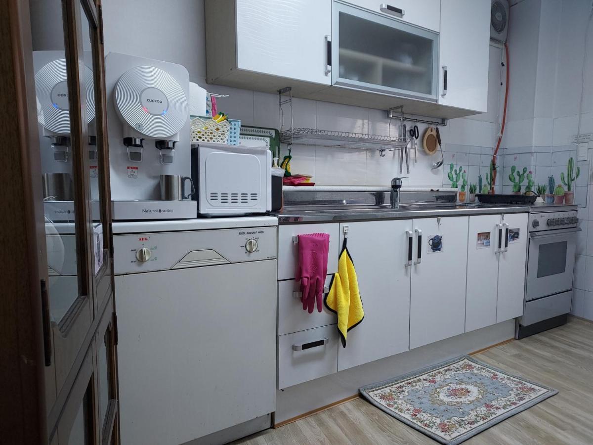 J&J Guesthouse Jeonju Zewnętrze zdjęcie